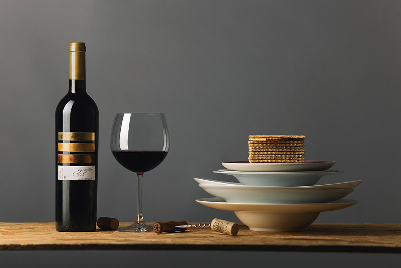 fotografie publicitate vincon vrancea sticla vin advertising de Radu Dumitrescu